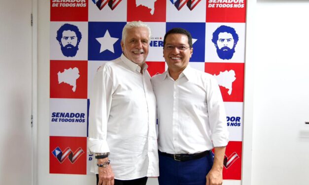 TITO SE REÚNE COM O SENADOR JAQUES WAGNER EM SALVADOR E DIALOGA SOBRE IMPORTANTES PROJETOS PARA O OESTE BAIANO